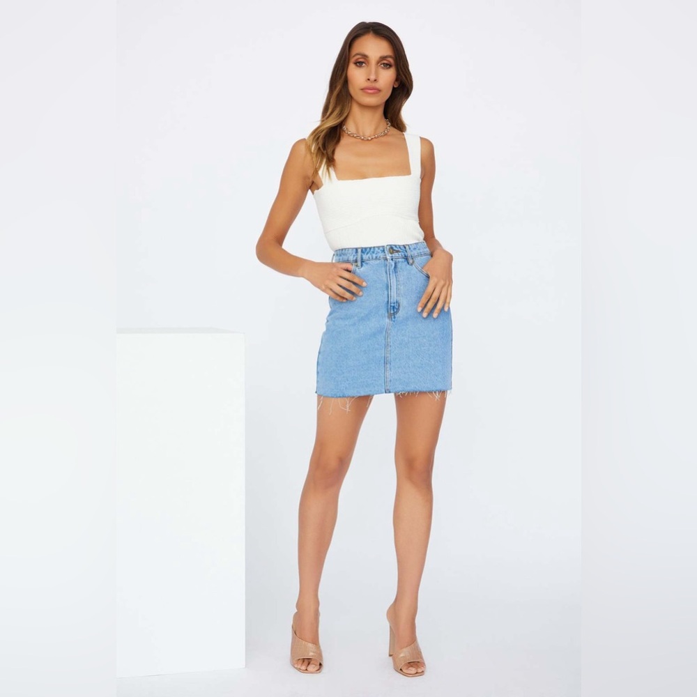 ABRAND A Skirt as seen in Nordstrom and Urban Outfitters Jean Skirt SIZE 24